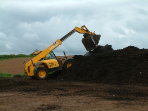 Making green waste compost