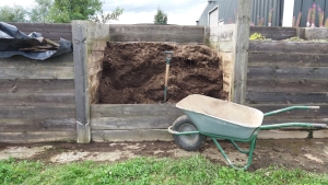 Making compost for tunnel crops