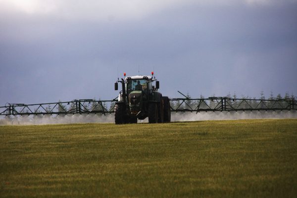 Spraying compost tea. Photo credit: Phil Sumption Spraying compost tea. Photo credit: Phil Sumption